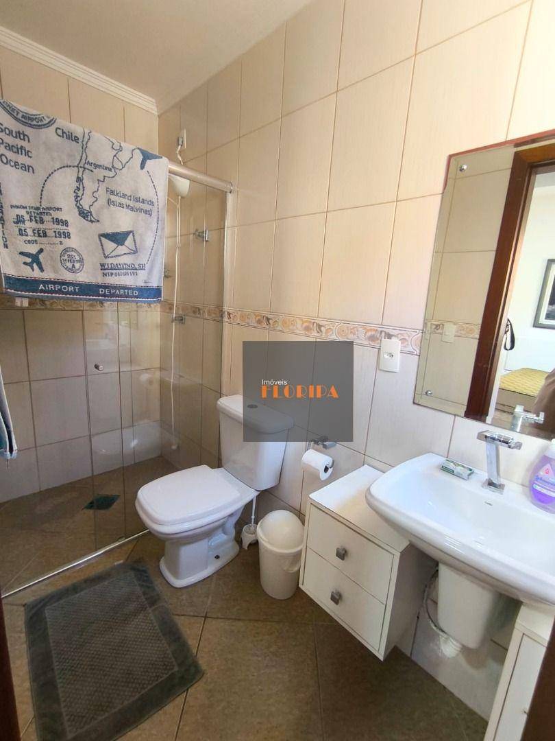 Casa à venda com 4 quartos, 200m² - Foto 14