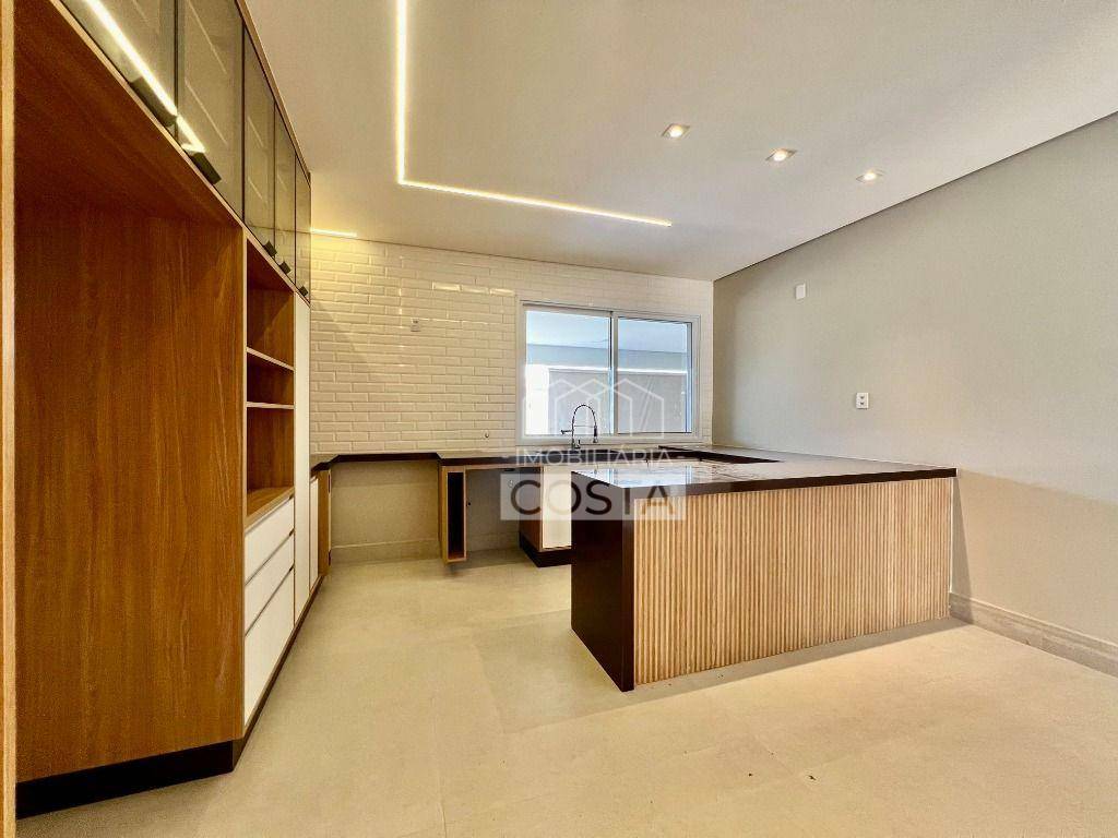 Casa de Condomínio à venda com 4 quartos, 600m² - Foto 19