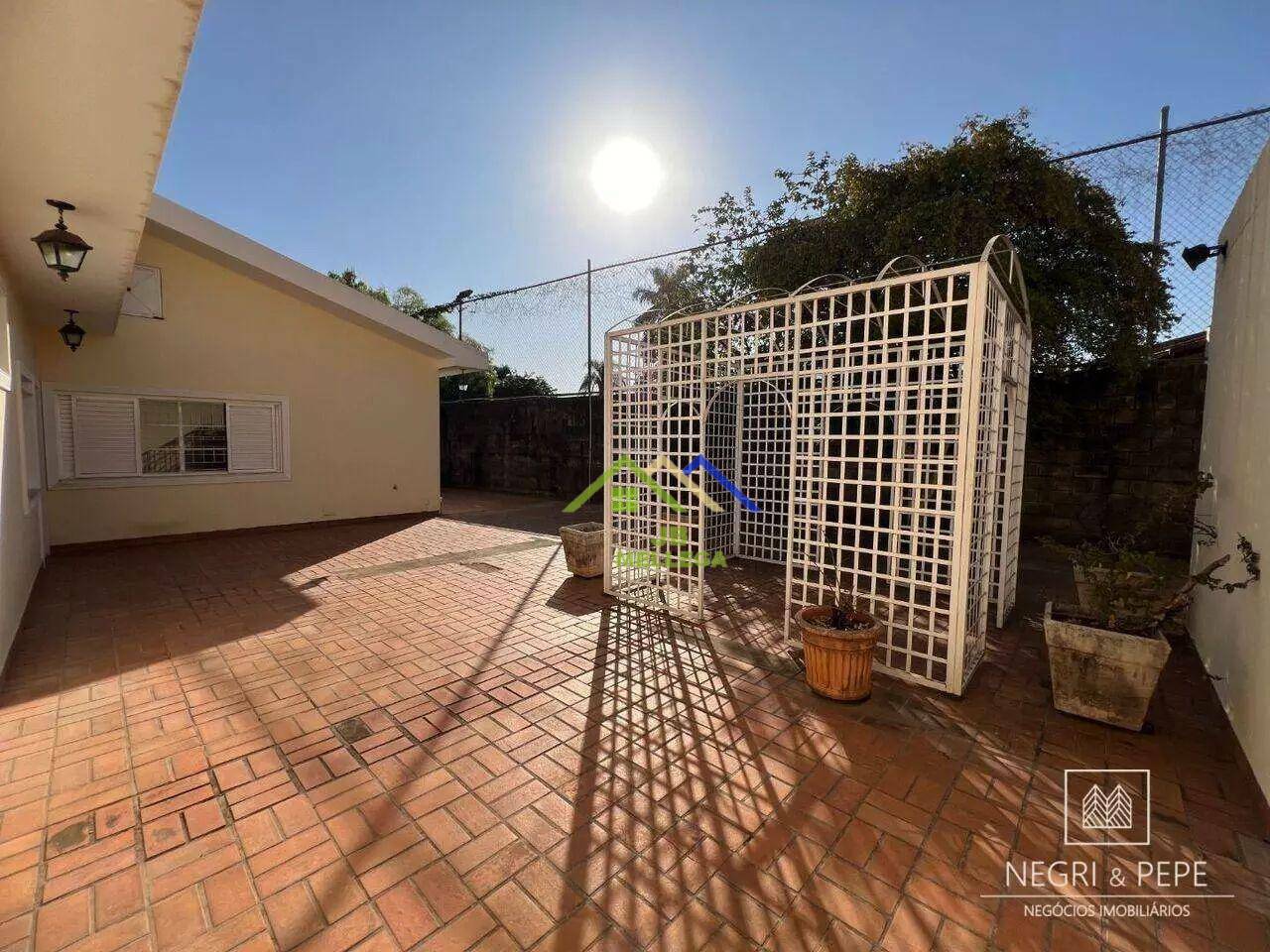 Casa à venda com 4 quartos, 230m² - Foto 5