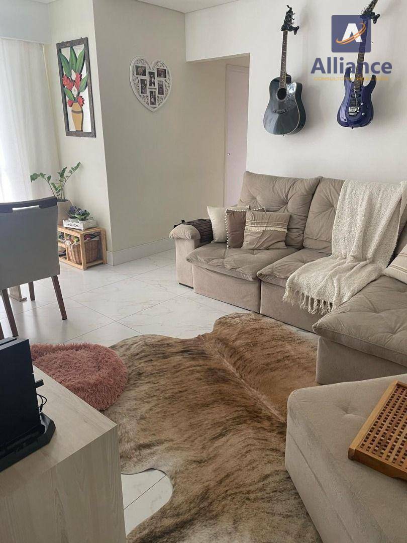 Apartamento à venda com 3 quartos, 72m² - Foto 4