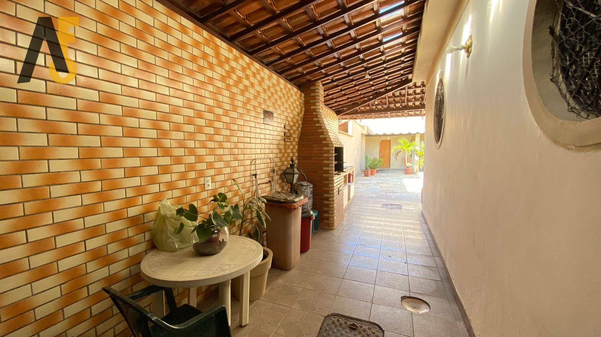 Casa à venda com 3 quartos, 180m² - Foto 37