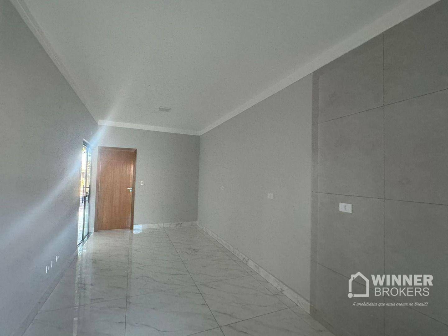 Casa à venda com 3 quartos, 75m² - Foto 2