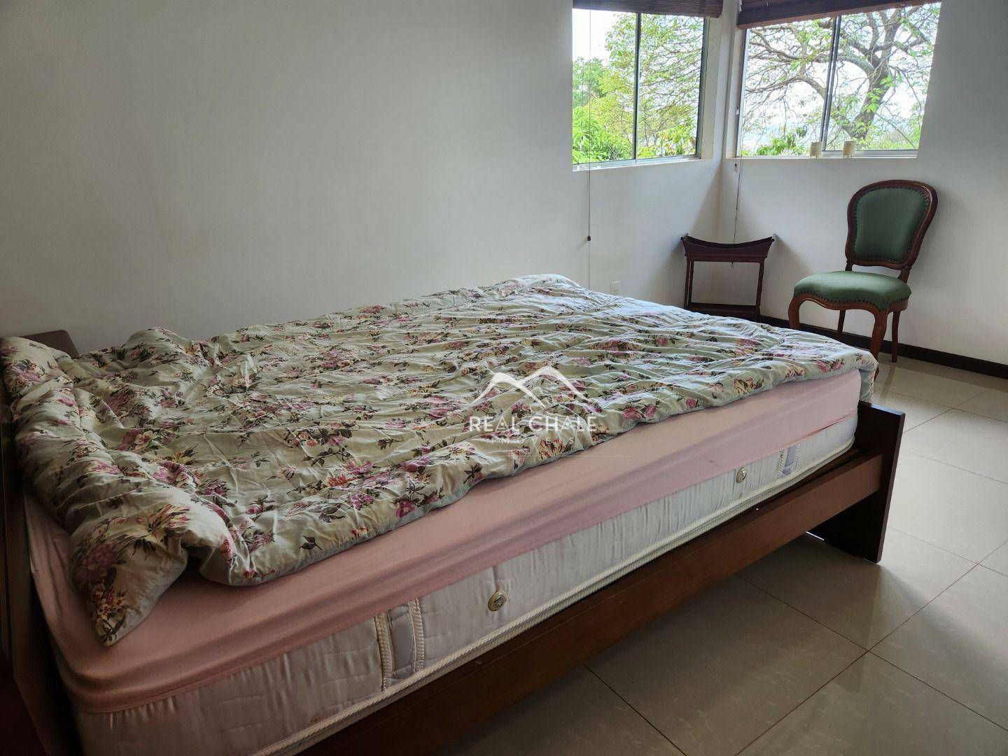 Casa de Condomínio à venda com 4 quartos, 370m² - Foto 29