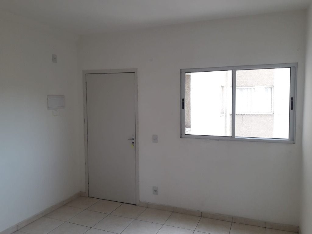 Apartamento à venda com 2 quartos, 45m² - Foto 3