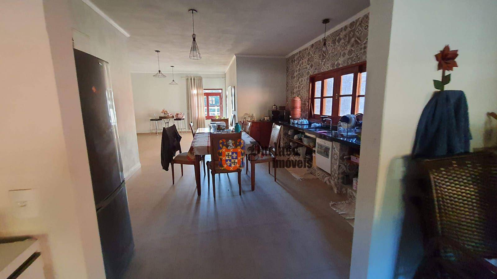 Chácara à venda com 3 quartos, 208m² - Foto 12