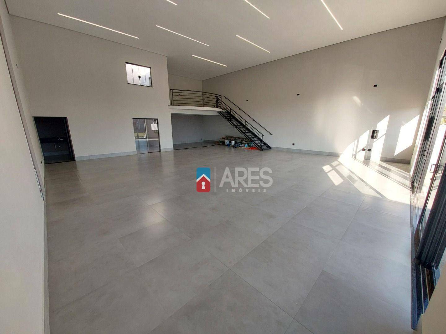 Loja-Salão para alugar, 250m² - Foto 1