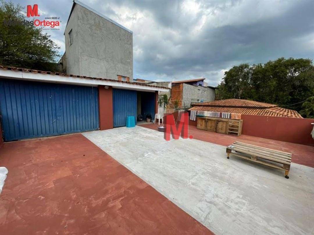 Chácara à venda com 6 quartos, 551m² - Foto 2