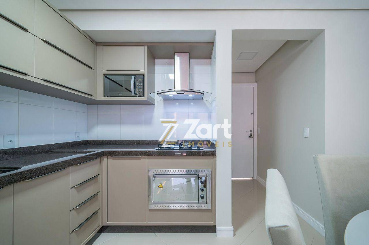 Apartamento à venda com 2 quartos, 75m² - Foto 4