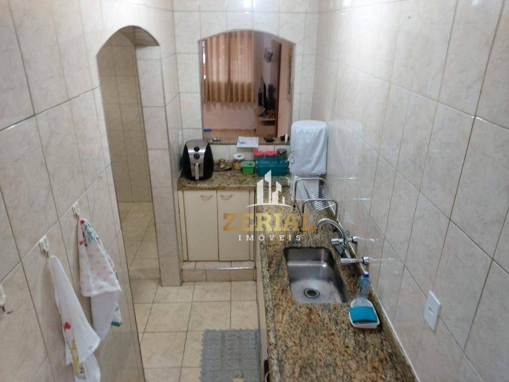 Sobrado à venda com 2 quartos, 145m² - Foto 2