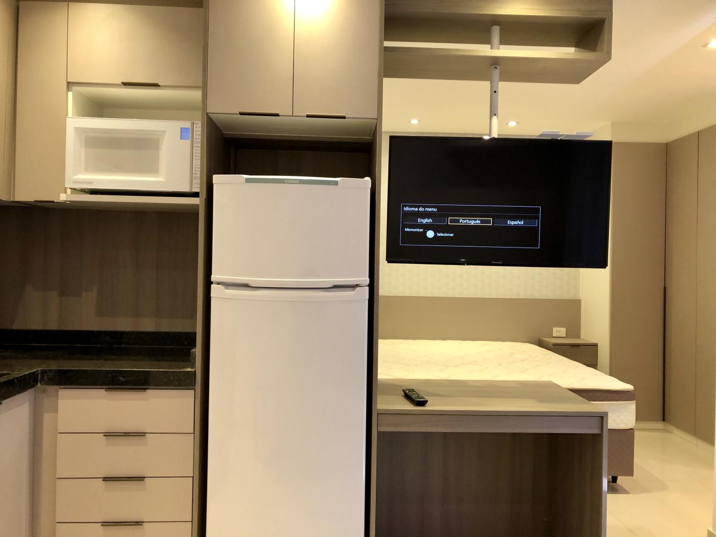 Apartamento para alugar com 2 quartos, 76m² - Foto 17