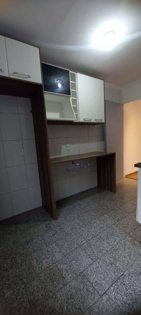 Apartamento para alugar com 2 quartos, 50m² - Foto 8