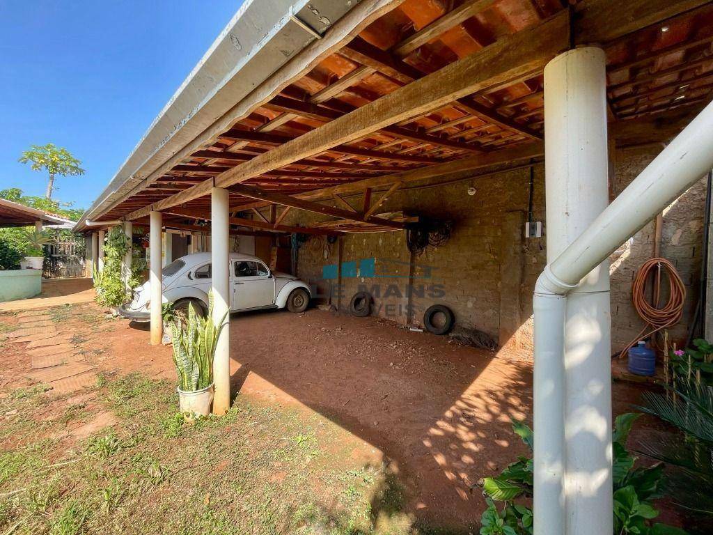 Chácara à venda com 3 quartos, 196m² - Foto 24