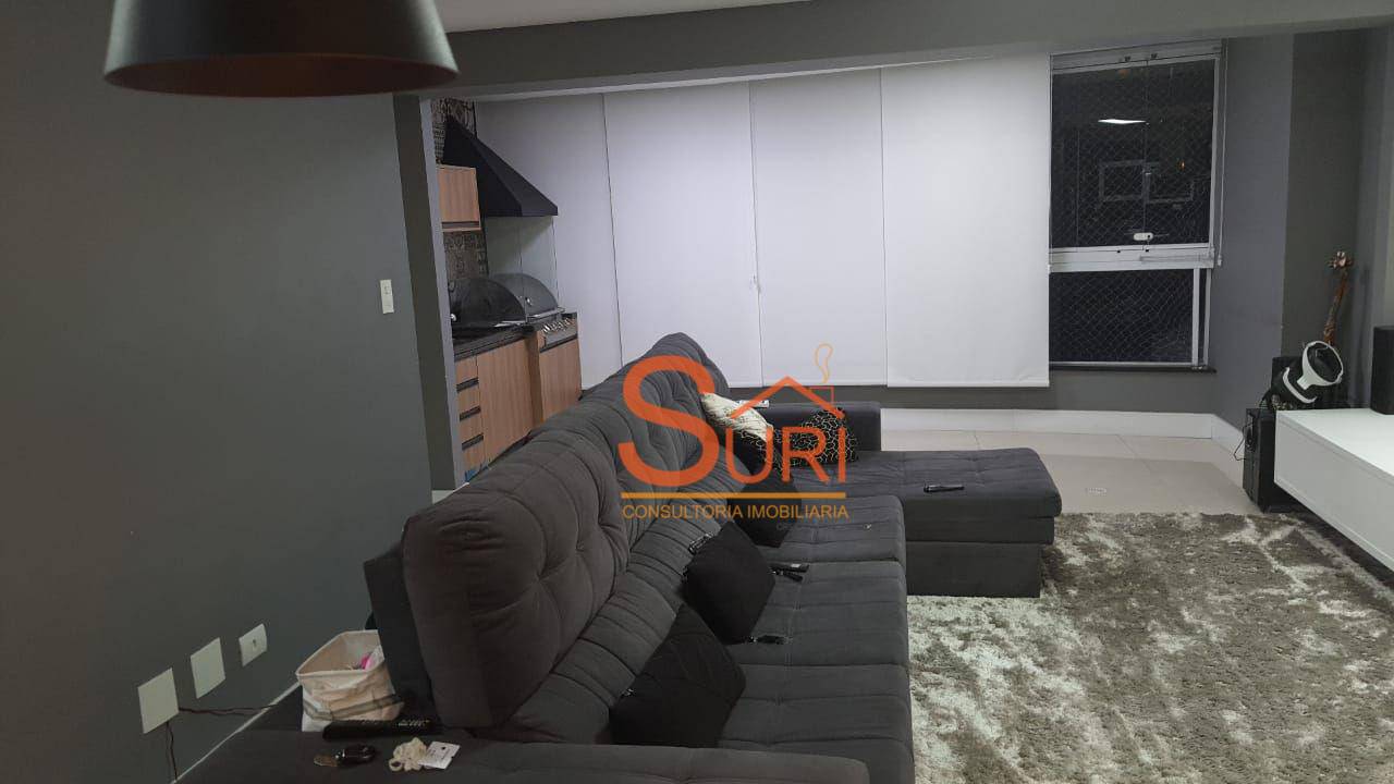 Apartamento à venda com 3 quartos, 135m² - Foto 1