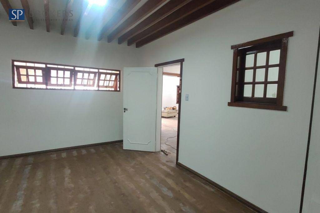 Casa à venda com 4 quartos, 170m² - Foto 12