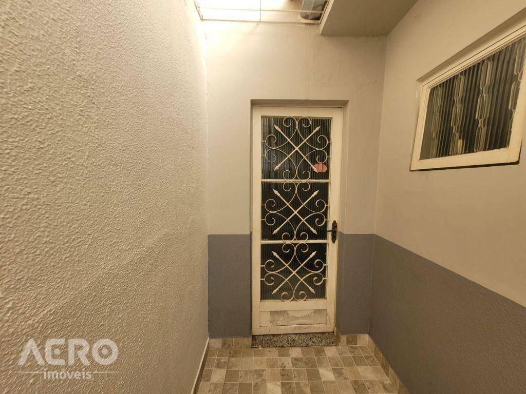 Casa à venda com 2 quartos, 126m² - Foto 24