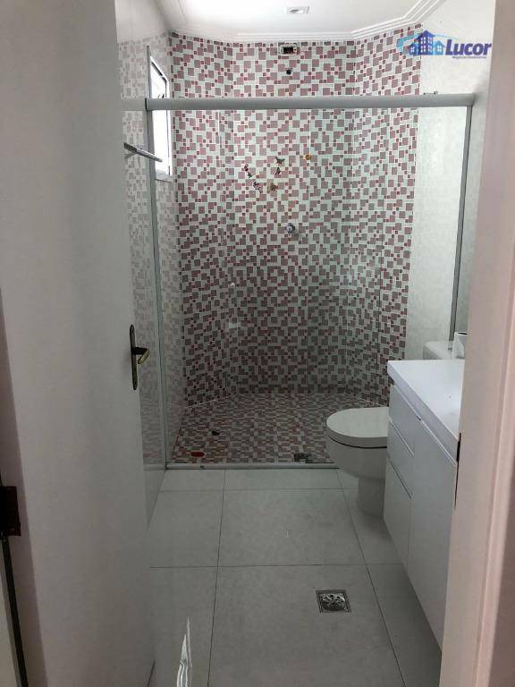 Sobrado à venda com 3 quartos, 270m² - Foto 12