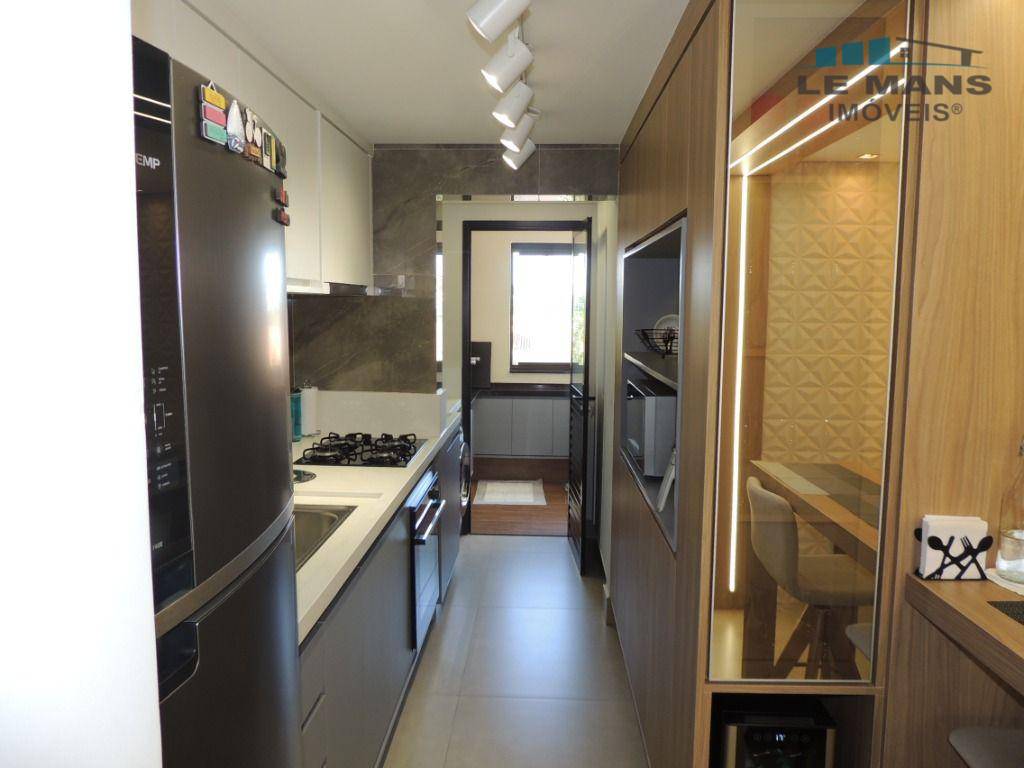 Apartamento à venda com 2 quartos, 60m² - Foto 4