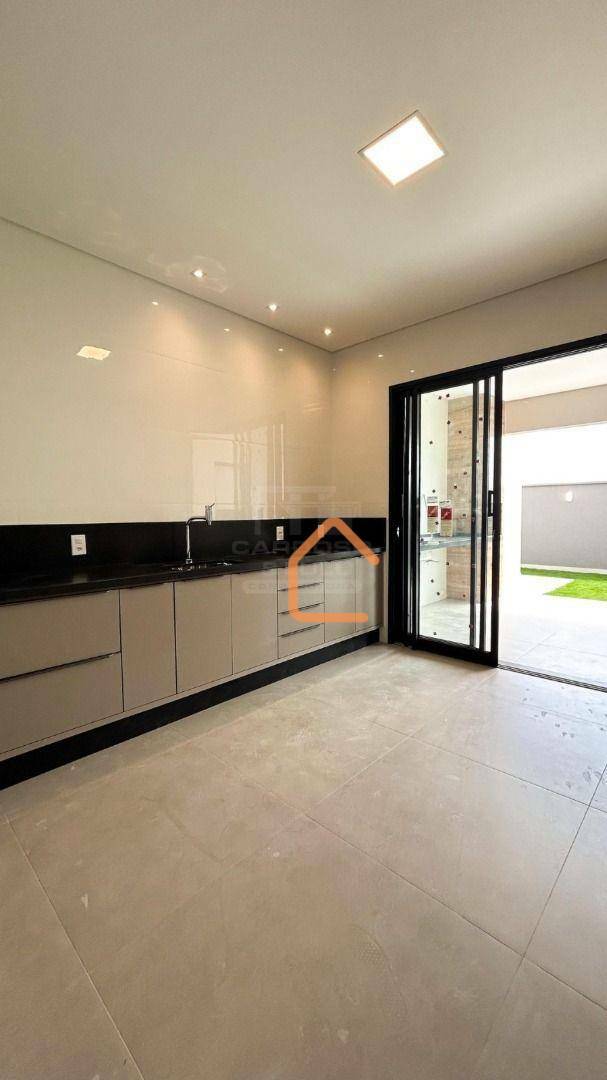 Casa à venda com 3 quartos, 180m² - Foto 10