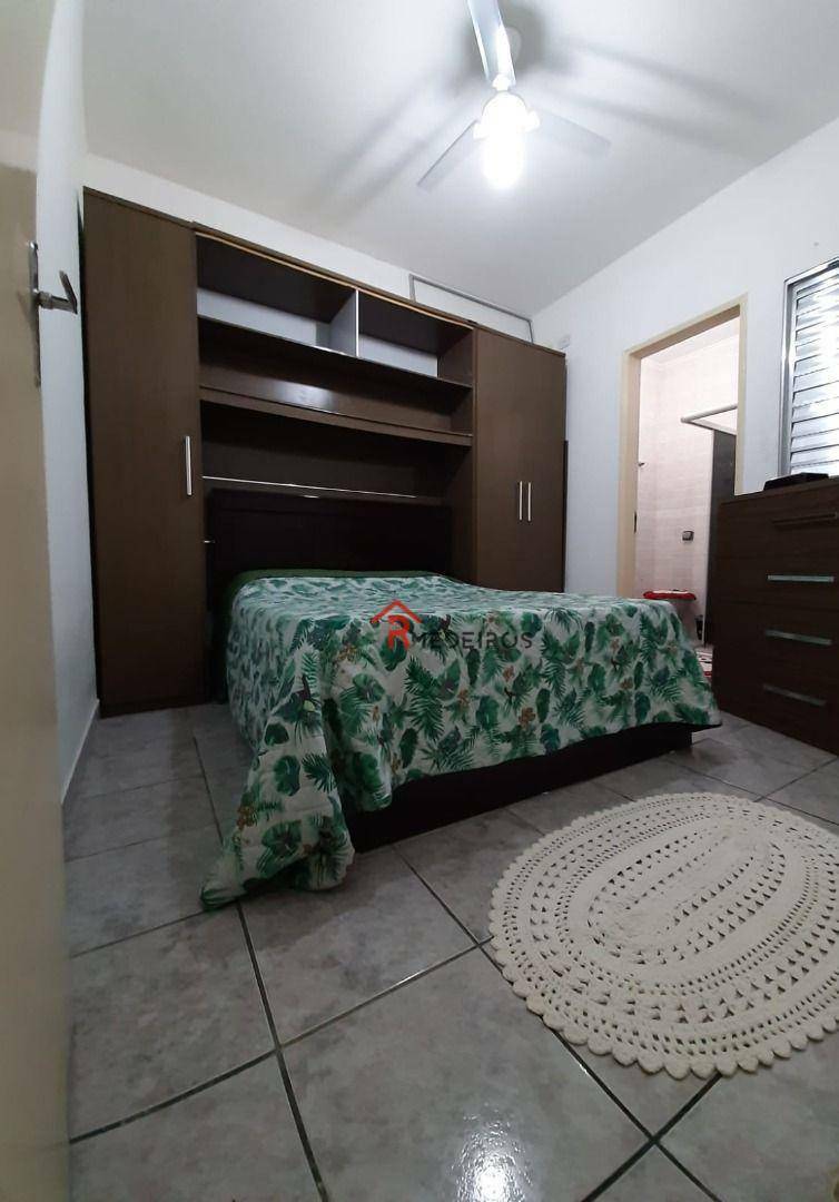 Casa à venda com 3 quartos, 82m² - Foto 14