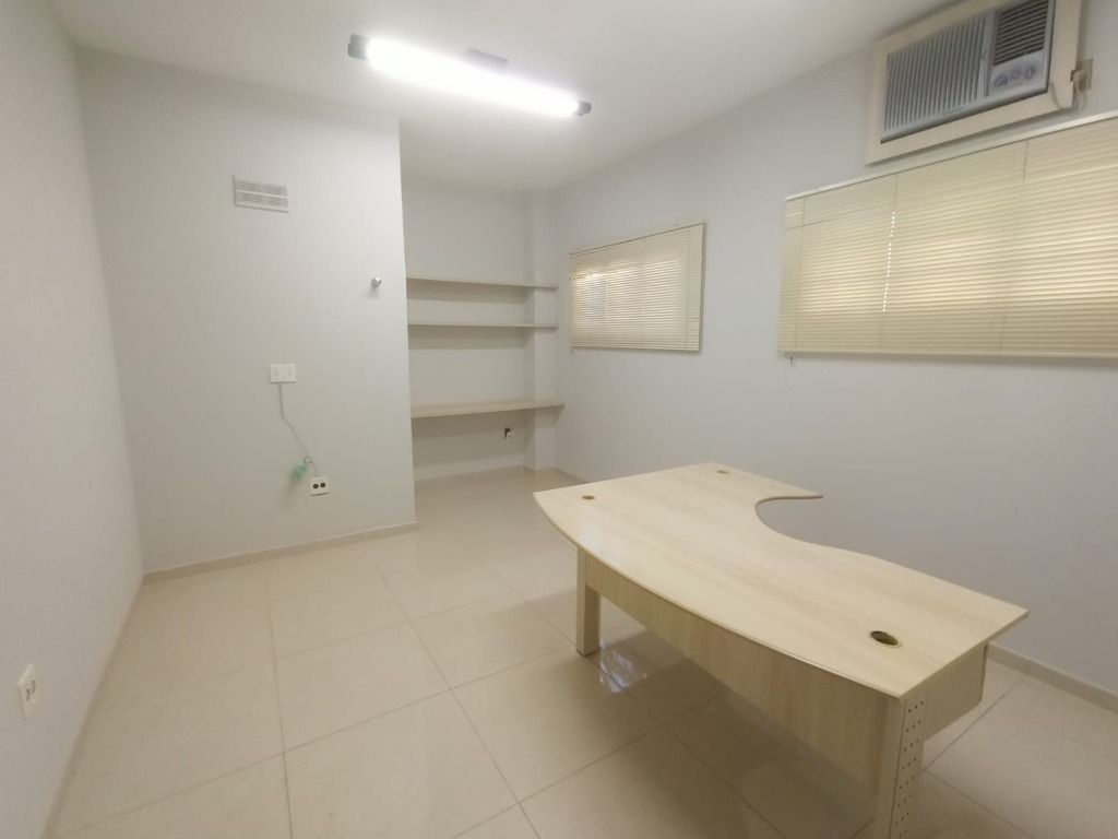 Casa para alugar, 224m² - Foto 8