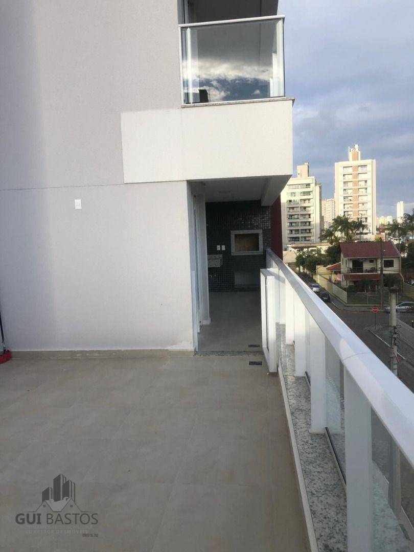 Apartamento à venda com 3 quartos, 107m² - Foto 7