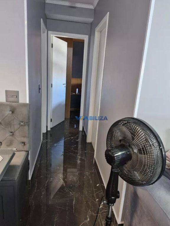 Apartamento à venda com 2 quartos, 68m² - Foto 31