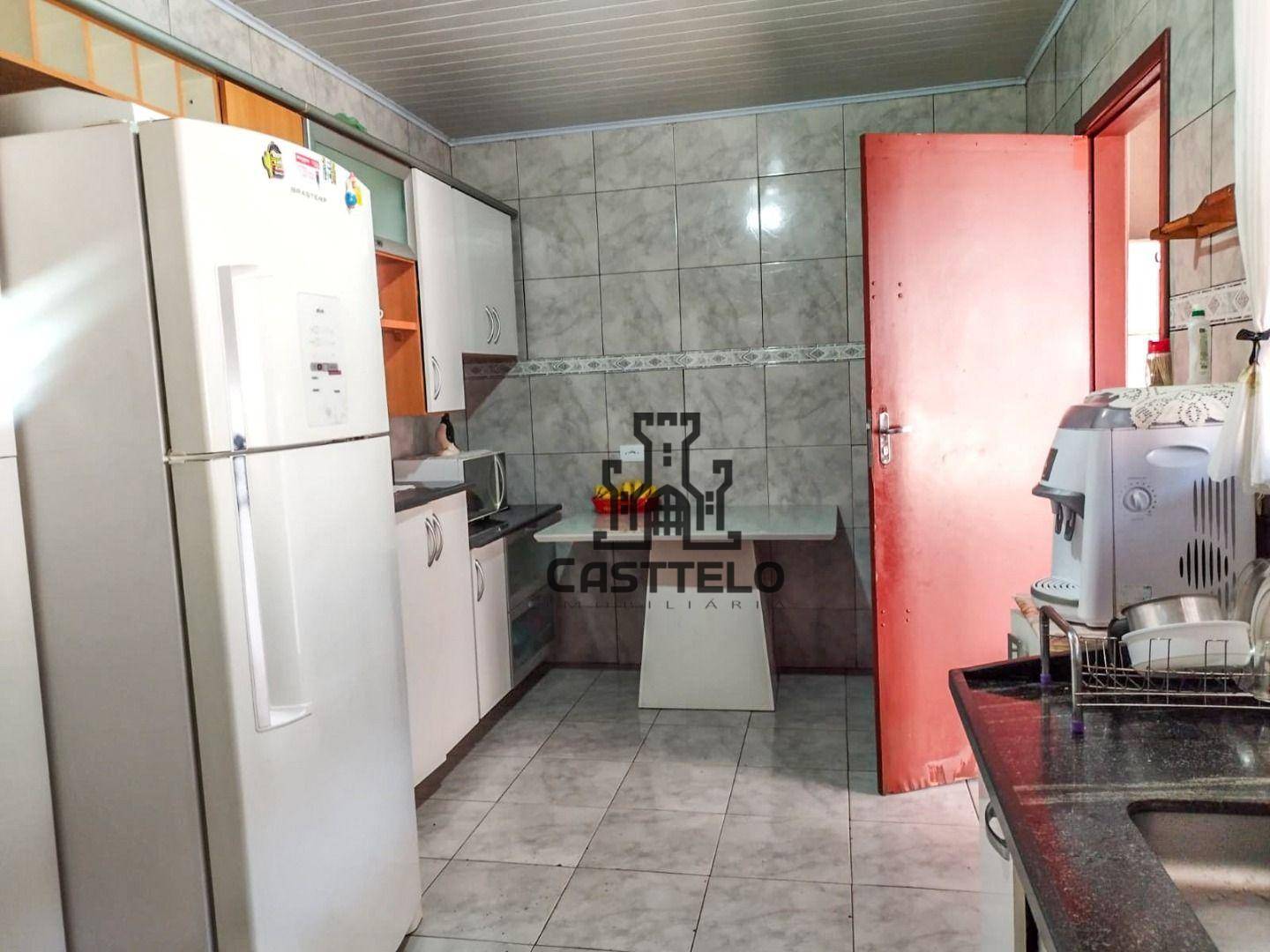 Casa à venda com 3 quartos, 100m² - Foto 25