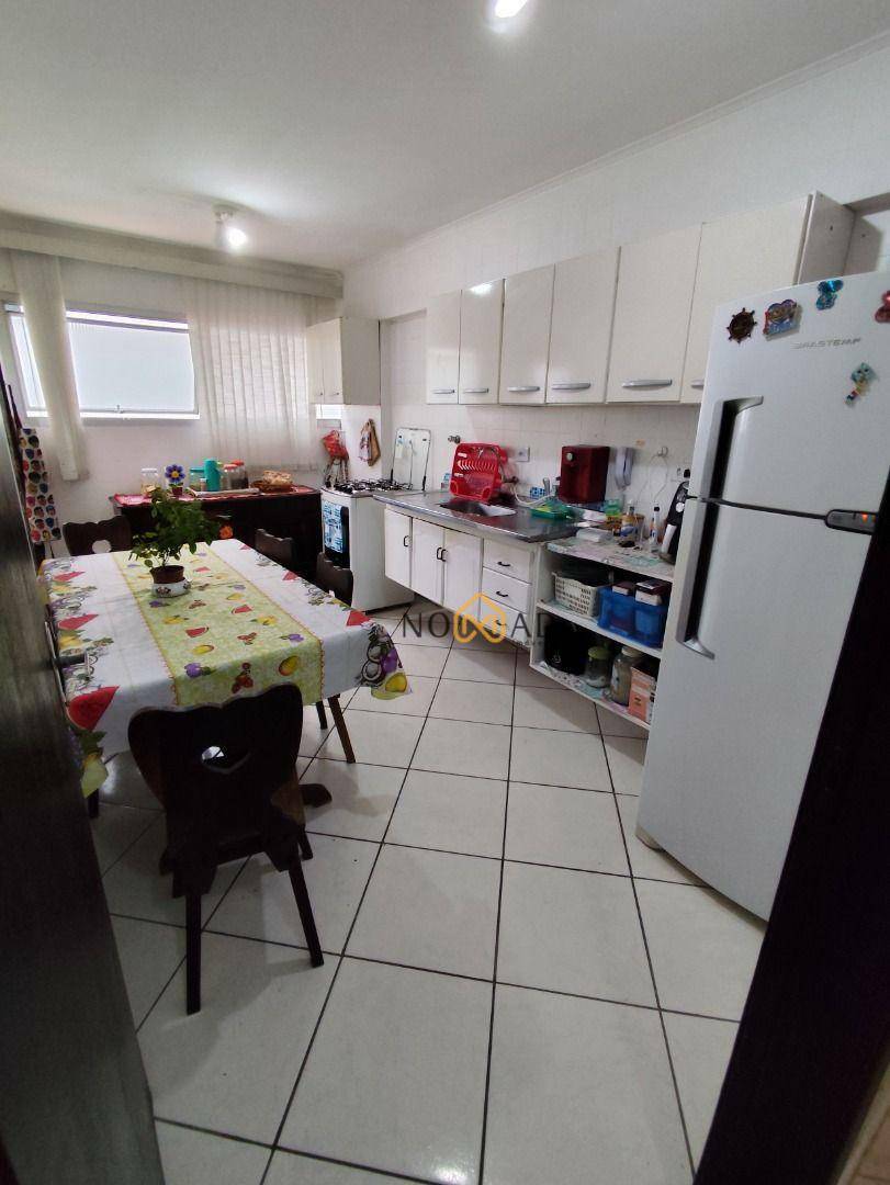 Apartamento à venda e aluguel com 3 quartos, 115m² - Foto 21