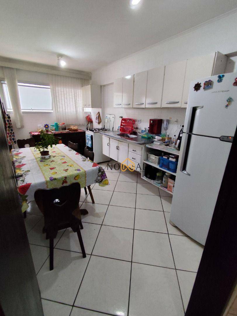 Apartamento à venda com 3 quartos, 115m² - Foto 21