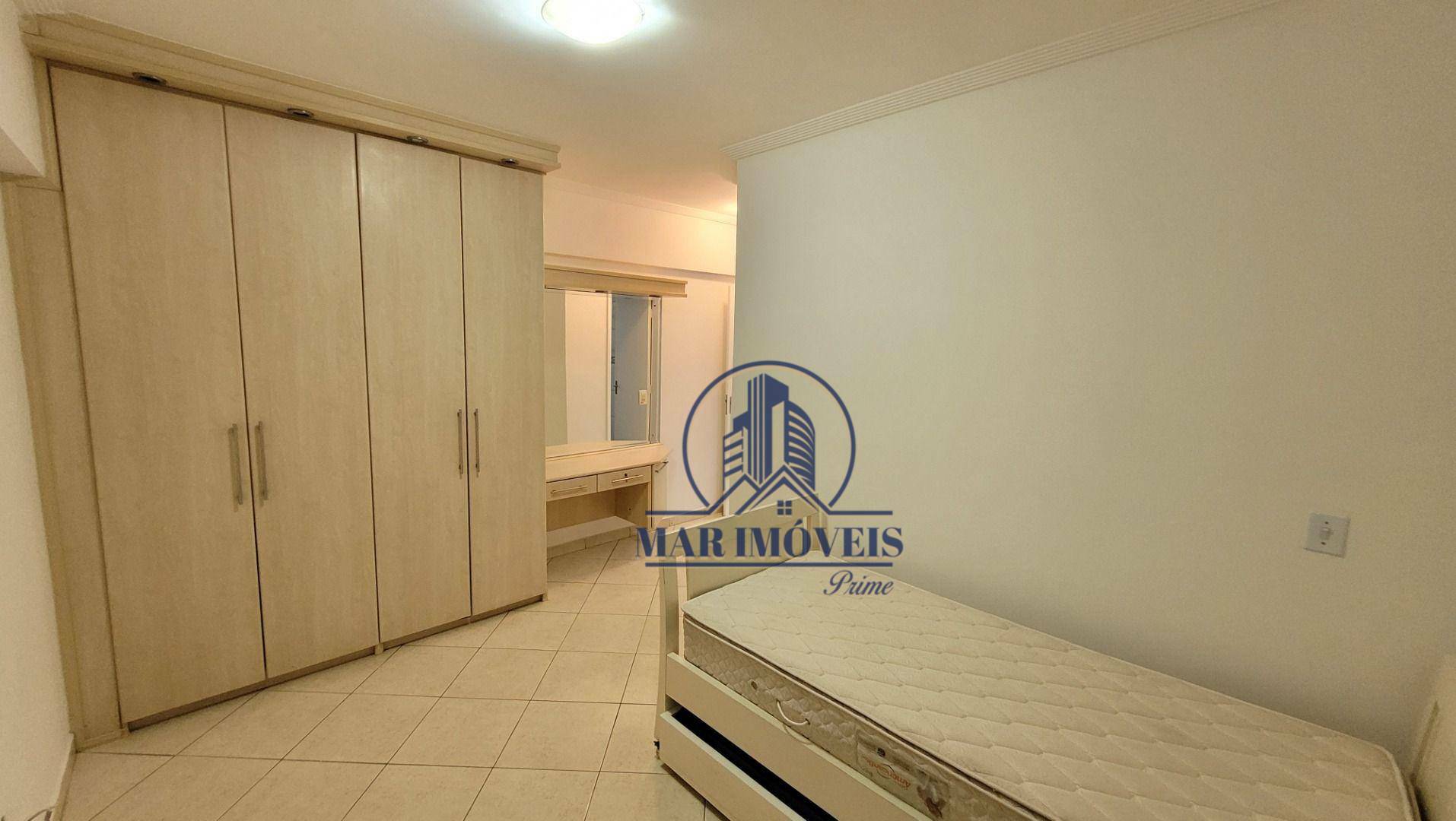 Apartamento para alugar com 3 quartos, 140m² - Foto 10