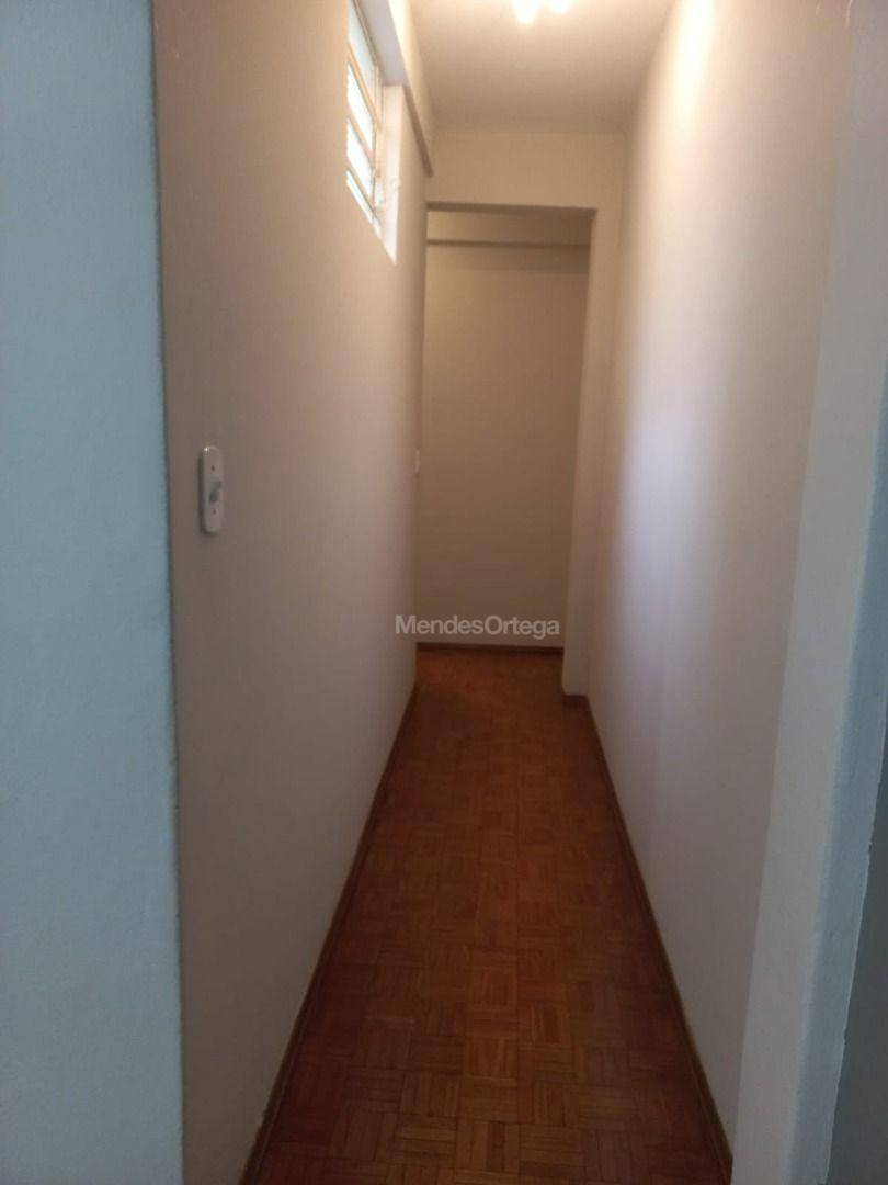 Apartamento para alugar com 2 quartos, 65m² - Foto 33