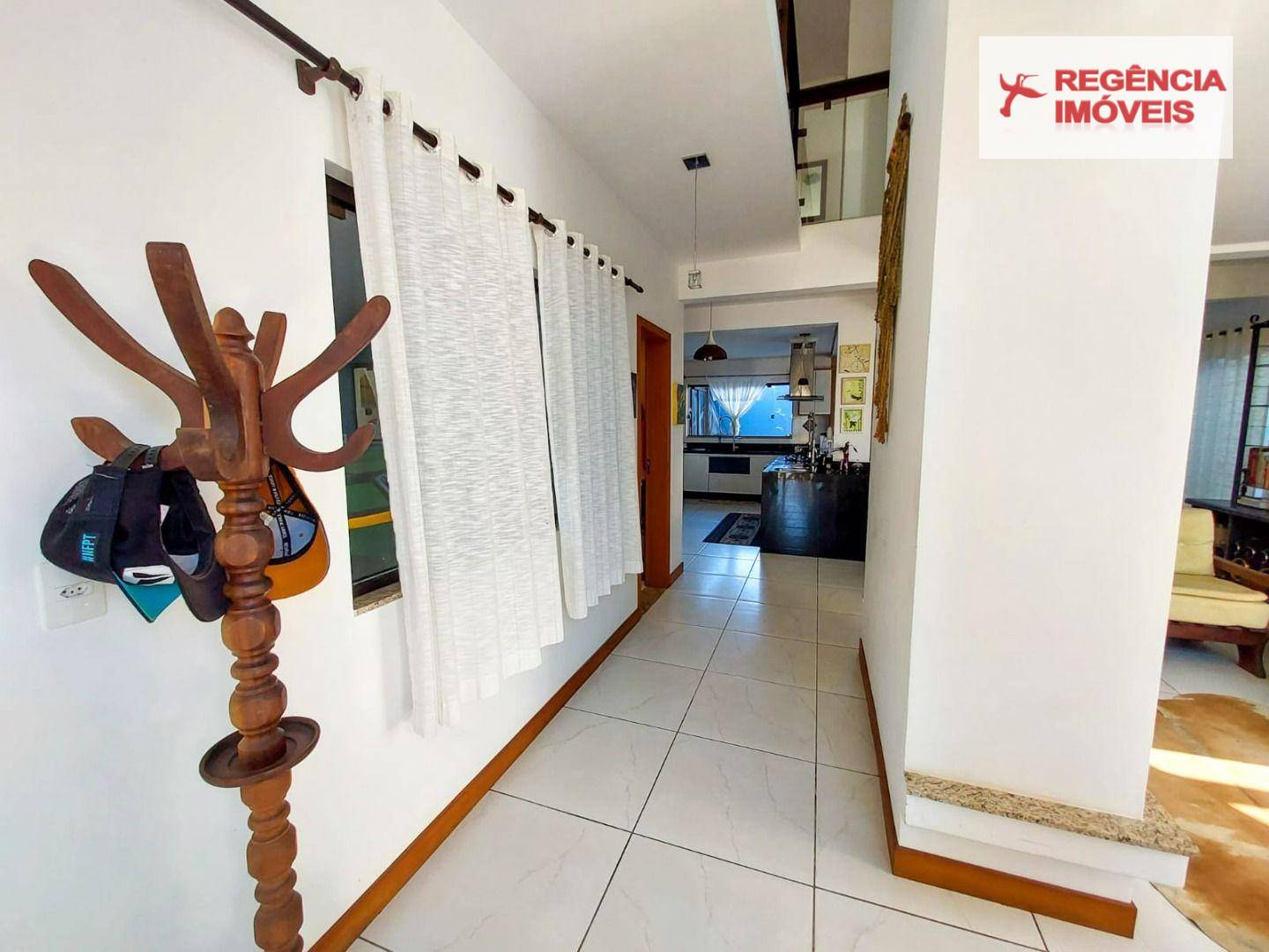 Casa à venda com 4 quartos, 270m² - Foto 26