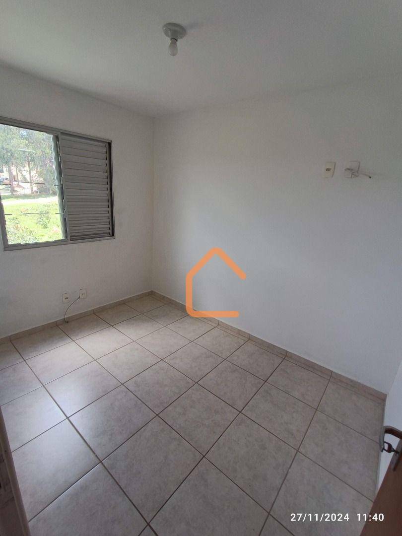 Apartamento para alugar com 2 quartos, 50m² - Foto 9