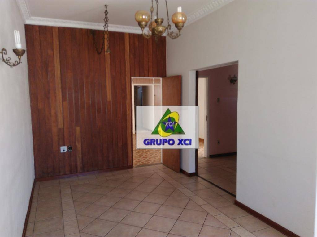 Casa à venda com 3 quartos, 172m² - Foto 14