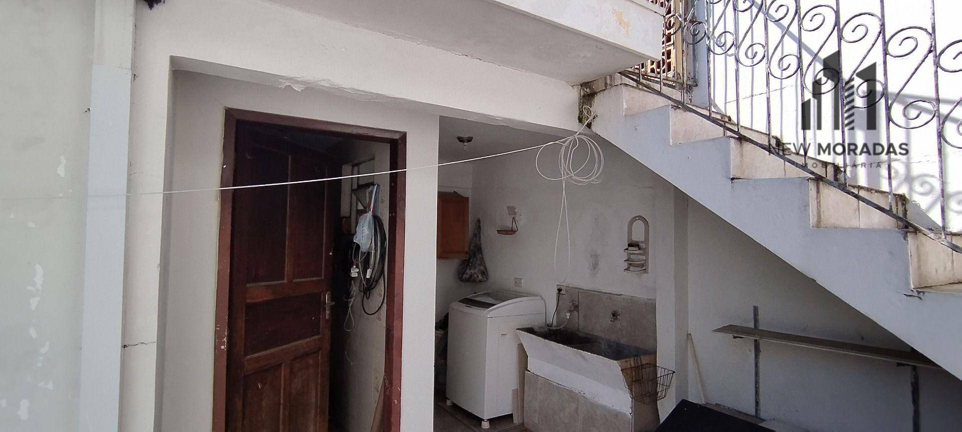 Casa à venda com 4 quartos, 200m² - Foto 35