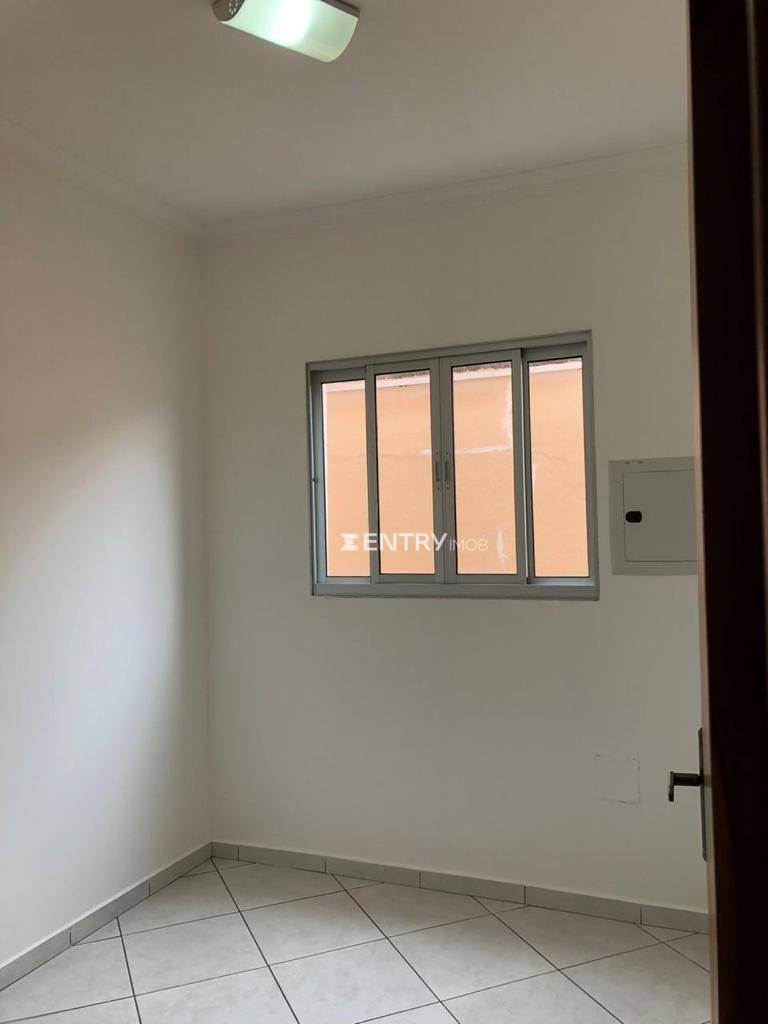 Casa à venda com 3 quartos, 170m² - Foto 11