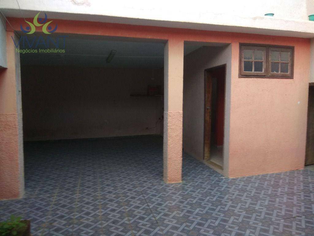 Casa para alugar com 2 quartos, 400m² - Foto 23