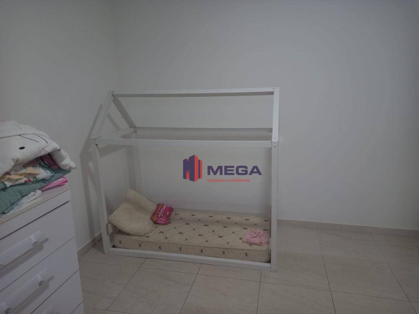 Casa à venda e aluguel com 3 quartos, 150m² - Foto 11