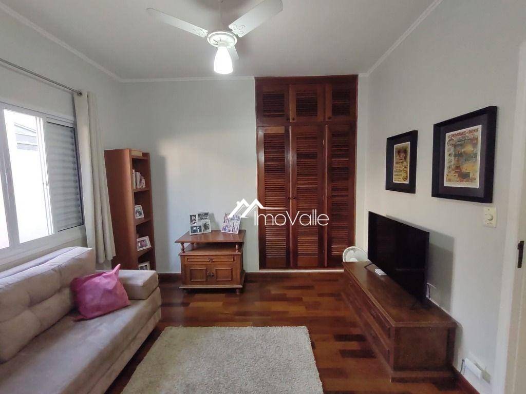 Casa à venda com 3 quartos, 220m² - Foto 15