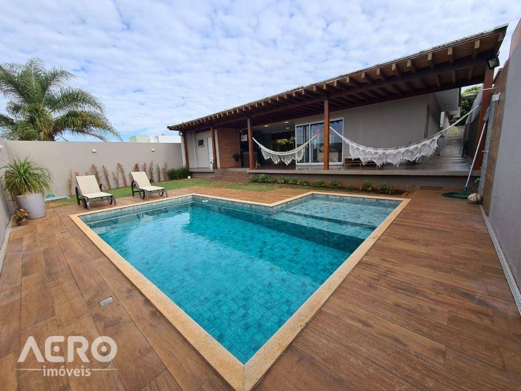 Casa de Condomínio à venda com 3 quartos, 330m² - Foto 28