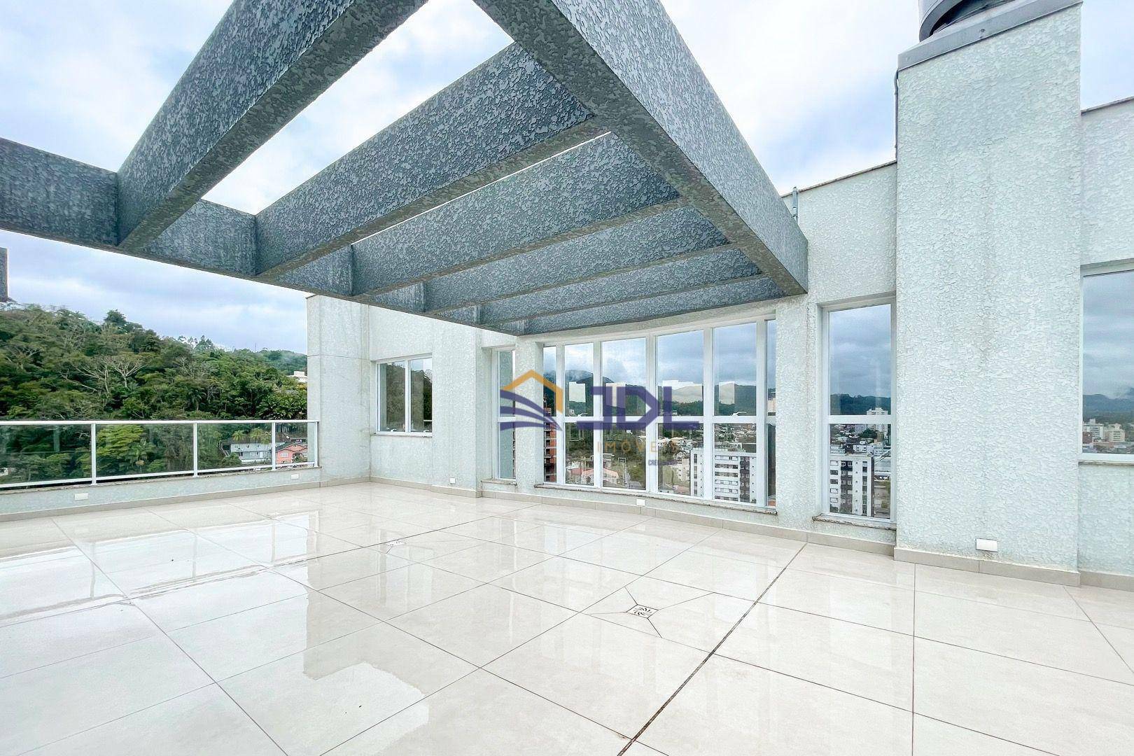 Cobertura à venda com 3 quartos, 287m² - Foto 1