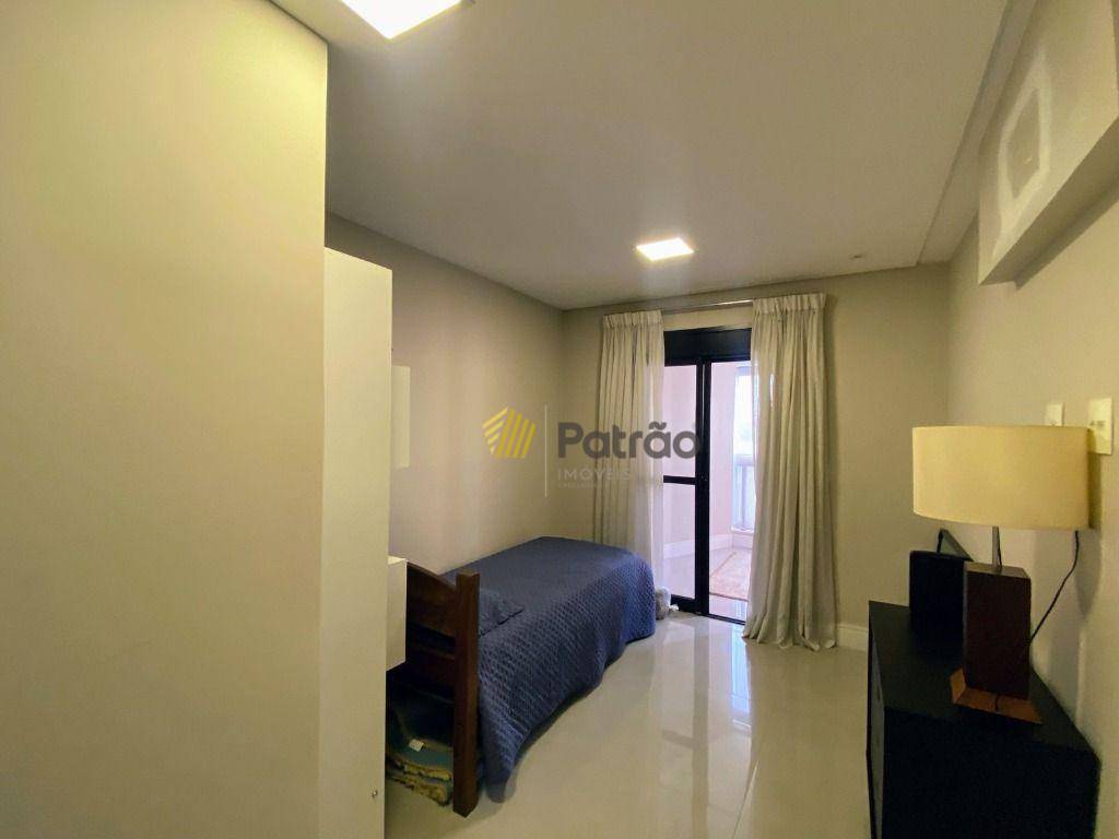 Apartamento à venda com 3 quartos, 200m² - Foto 24