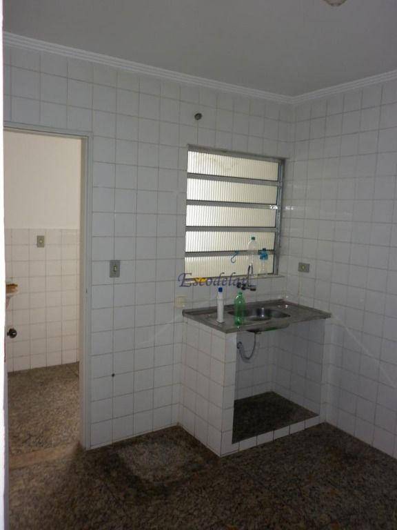 Casa para alugar com 1 quarto, 60m² - Foto 8