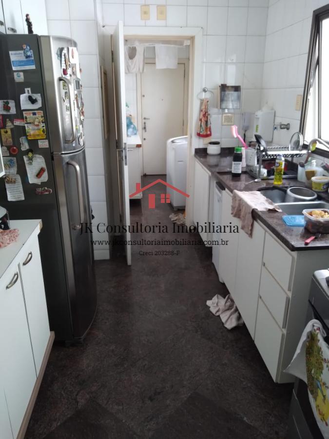 Apartamento à venda com 4 quartos, 165m² - Foto 11