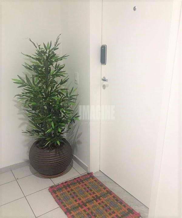 Apartamento à venda com 3 quartos, 98m² - Foto 7