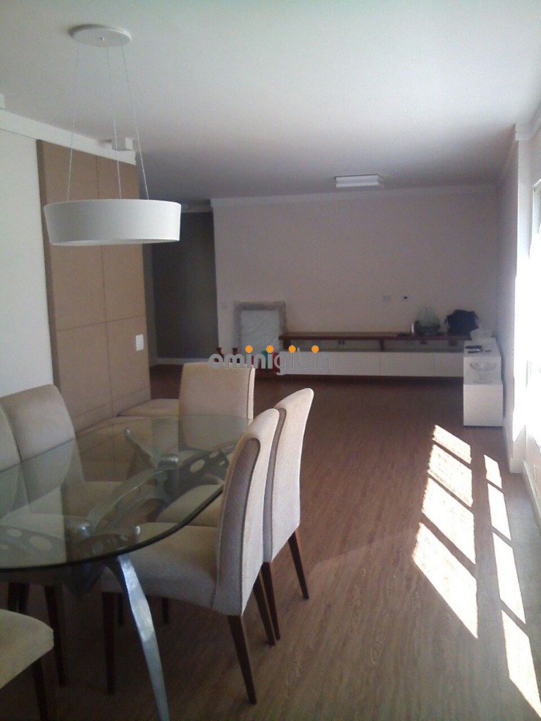 Apartamento à venda com 3 quartos, 180m² - Foto 1