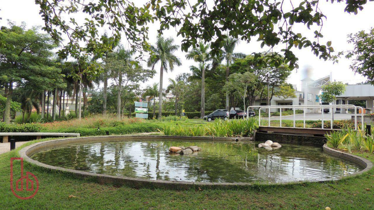 Casa de Condomínio à venda com 4 quartos, 560m² - Foto 41