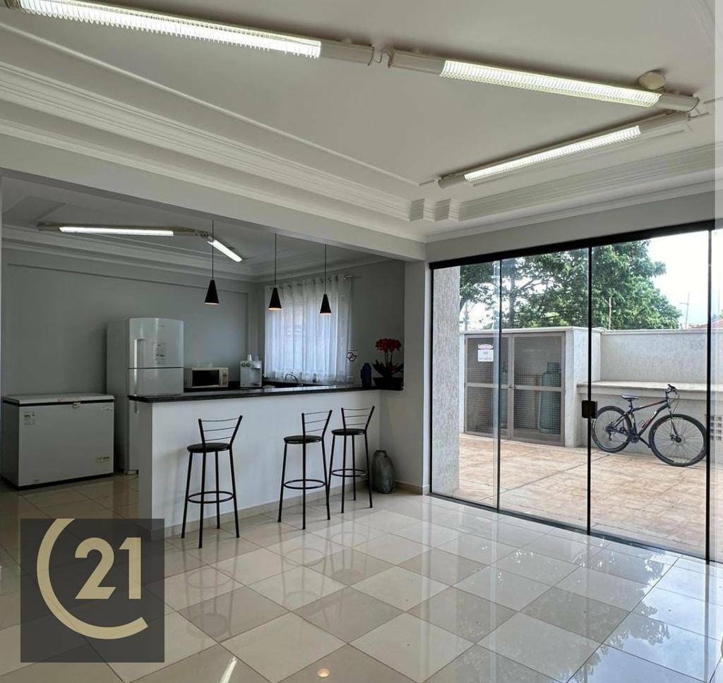 Apartamento à venda com 3 quartos, 137m² - Foto 3