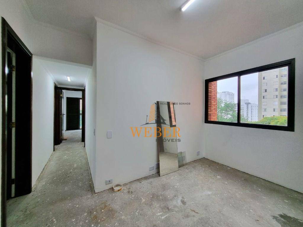 Apartamento à venda com 4 quartos, 236m² - Foto 28