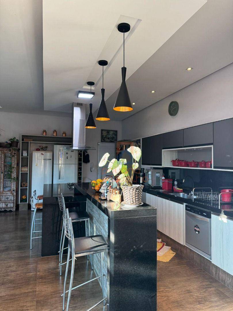 Casa, 4 quartos, 330 m² - Foto 40